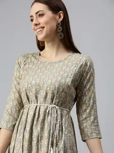 SHOWOFF Women Grey Floral Three-Quarter Sleeves Round Neck A-Line Regular Sleeves Kurta