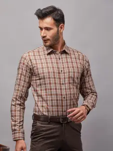 Oxemberg Men Brown Classic Slim Fit Checked Cotton Casual Shirt