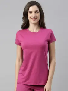 Enamor Women Magenta Solid Slim Fit Cotton T-shirt