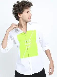 HIGHLANDER Men White & Fluorescent Green Colourblocked Slim Fit Cotton Casual Shirt