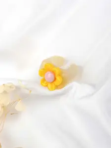 BEWITCHED Rhoda Floral Signet Finger Ring