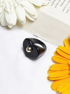 BEWITCHED Black & Gold-Toned Beaded Peppa Heart Signet Finger Ring