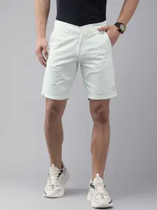 SPYKAR Men Solid Mid-Rise Chino Shorts