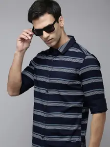 SPYKAR Men Horizontal Stripes Spread Collar Casual Shirt