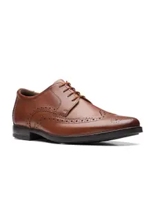 Clarks Men Brown Perforations Leather Brogues