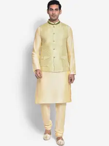 KISAH Men Gold-Toned Jacquard Kurta With Pyjamas & Jacket