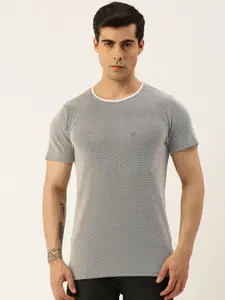 Sports52 wear Men Self Design Textured Round Neck T-shirt