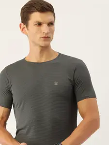 Sports52 wear Self Design Dri-Fit Training T-shirt