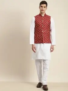 SOJANYA Men White Kurta with Churidar & Nehru Jacket