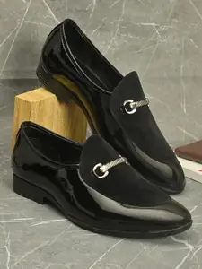 INVICTUS Men Black Solid Formal Slip-On Shoes