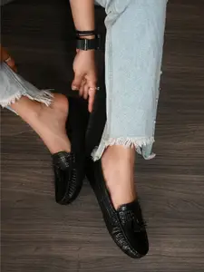 El Paso Women Black Textured Slip-On Loafers