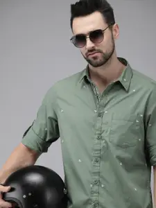 The Roadster Lifestyle Co. Men Green Printed Pure Cotton Casual Shirt