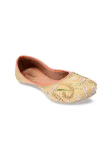 DESI COLOUR Women Gold-Toned Ethnic Mojaris Flats