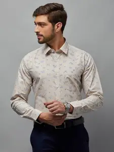 Oxemberg Men Beige Classic Slim Fit Floral Printed Formal Shirt