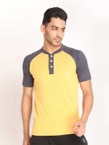 CHKOKKO Men Yellow Henley Neck Applique T-shirt