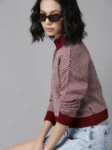 The Roadster Lifestyle Co. Women Maroon & Grey Chevron Pullover
