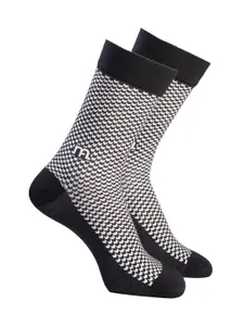 Man Arden Men Black & White Patterned Cotton Calf-Length Socks