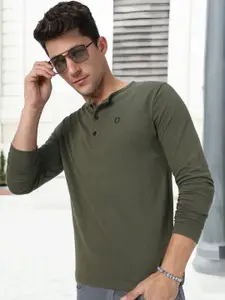 Urbano Fashion Men Olive Green Henley Neck T-shirt