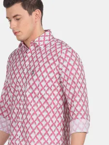 U.S. Polo Assn. U S Polo Assn Men Pink & White Printed Pure Cotton Casual Shirt