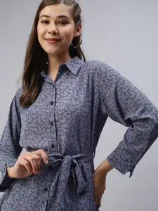 SHOWOFF Women Blue Comfort Slim Fit Printed Casual Shirt