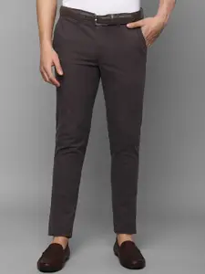 Louis Philippe Sport Men Brown Checked Trousers