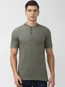 V Dot Men Grey Mandarin Collar Raw Edge Slim Fit T-shirt