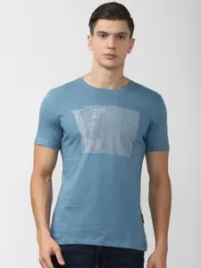 V Dot Men Blue Typography Printed Raw Edge Slim Fit T-shirt