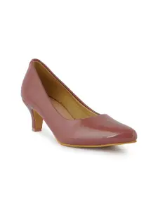 HEELSNFEELS Peach-Coloured Textured Party Kitten Pumps with Buckles