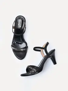 VALIOSAA Black Textured Ethnic Block Sandals