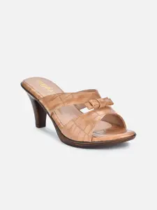 VALIOSAA Women Brown Kitten Heels with Bows