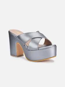 VALIOSAA Gunmetal-Toned Block Sandals