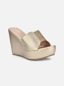 VALIOSAA Gold-Toned Party Wedge Sandals