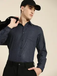 encore by INVICTUS Men Navy Blue Printed Easy Iron Casual Shirt