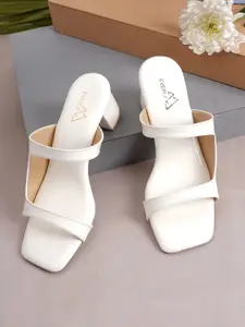 EVERLY White Colourblocked Block Sandals With Bows