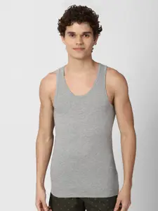 Peter England Men's Grey Solid T-shirt