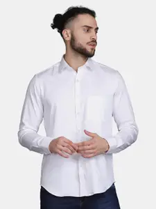 JJAAGG T Men White Classic Casual Shirt