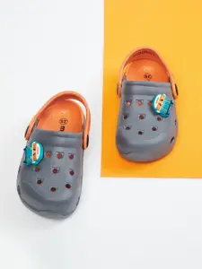 max Boys Grey & Orange Clogs Sandals