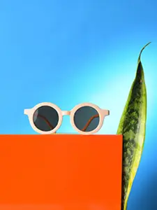 HAUTE SAUCE by  Campus Sutra HAUTE SAUCE by Campus Sutra Women Brown Lens & Peach Round Sunglasses SS22_HSSG1075