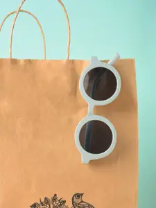 HAUTE SAUCE by  Campus Sutra HAUTE SAUCE by Campus Sutra Women Black Lens & Black Round Sunglasses with UV Protected Lens