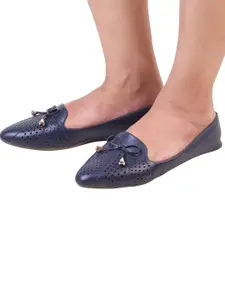 XE Looks Women Navy Blue Ballerinas with Bows Flats
