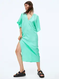H&M Women Turquoise Blue Solid V-Neck Dress