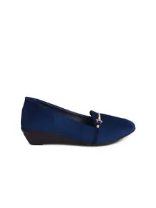XE Looks Navy Blue Solid Wedge Pumps