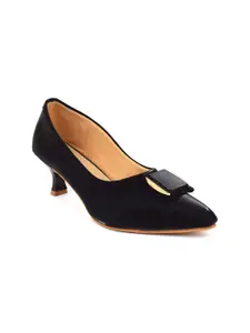 XE Looks Black Kitten Pumps with Bows