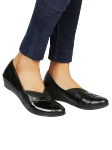 XE Looks Women Black Wedge Heels