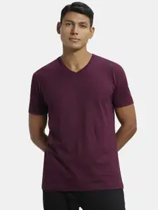 Jockey Men Purple V-Neck T-shirt
