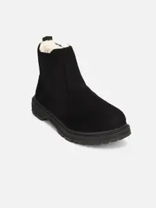 FOREVER 21 Women Black Solid Boots