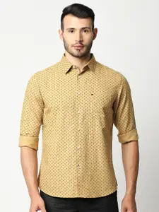 Basics Men Khaki Cotton Slim Fit Printed Casual Shirt