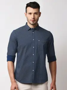 Basics Men Navy Blue Cotton  Slim Fit Printed Casual Shirt