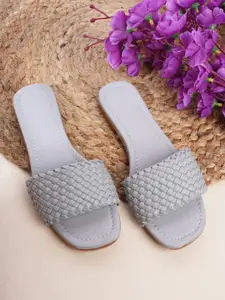 Walkfree Women Grey Textured Open Toe Flats