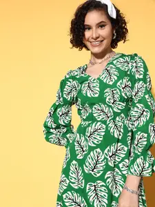 plusS Women Gorgeous Green Floral Knee Length Dress